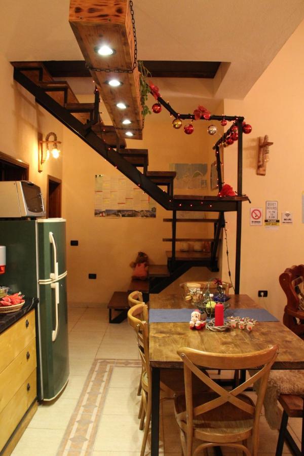Cozy Big Apartment With Balcony Tirana Exteriör bild