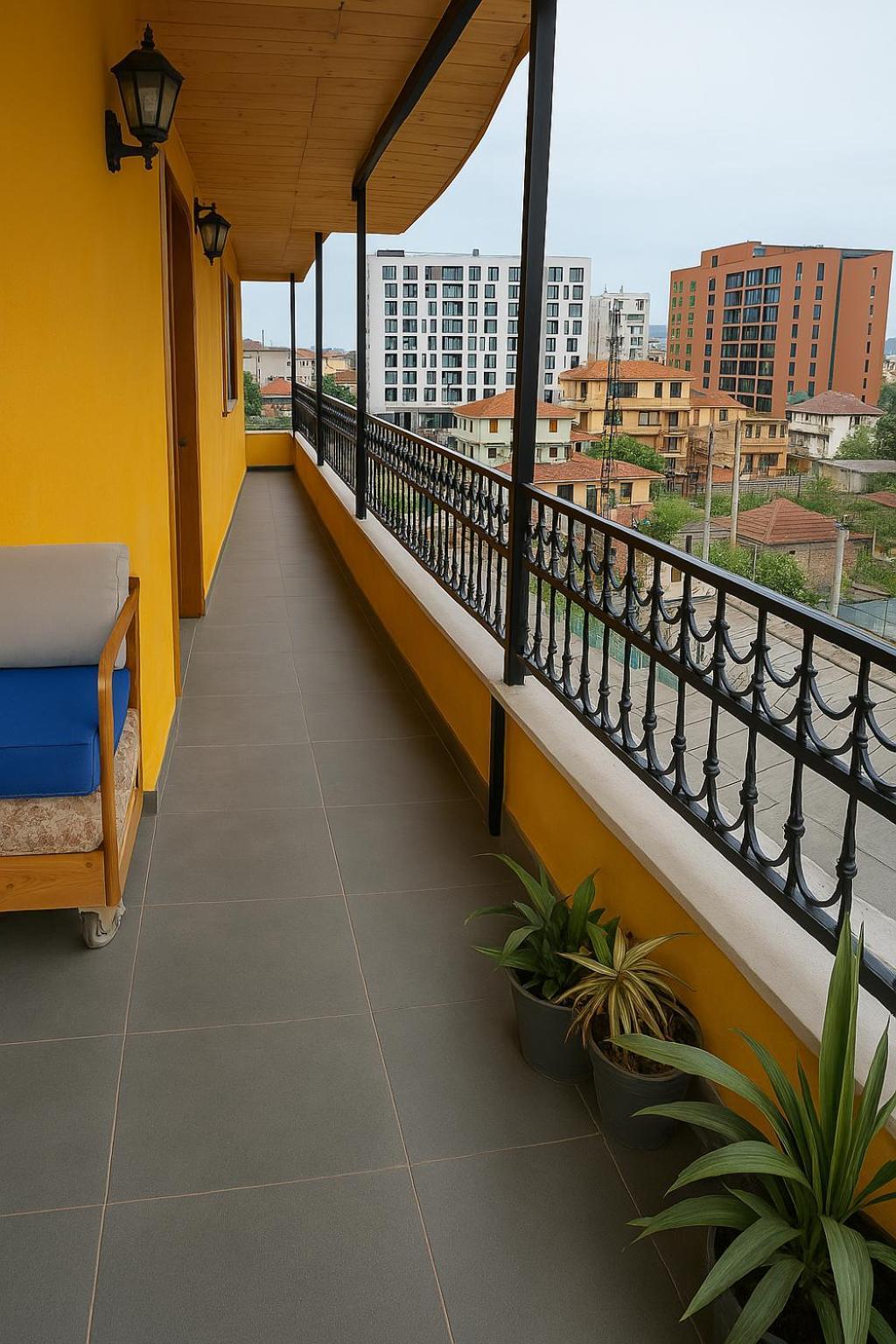 Cozy Big Apartment With Balcony Tirana Exteriör bild