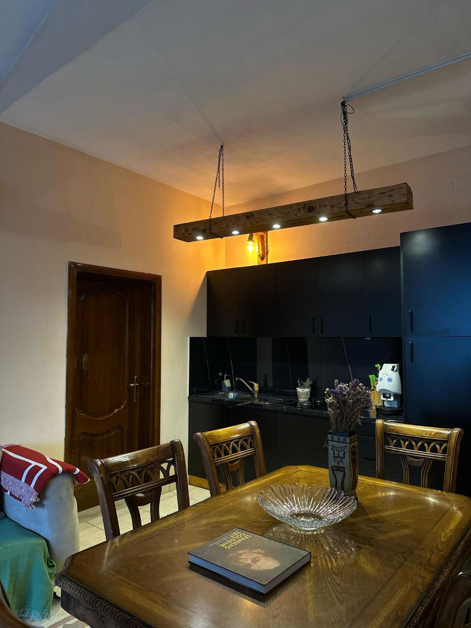 Cozy Big Apartment With Balcony Tirana Exteriör bild