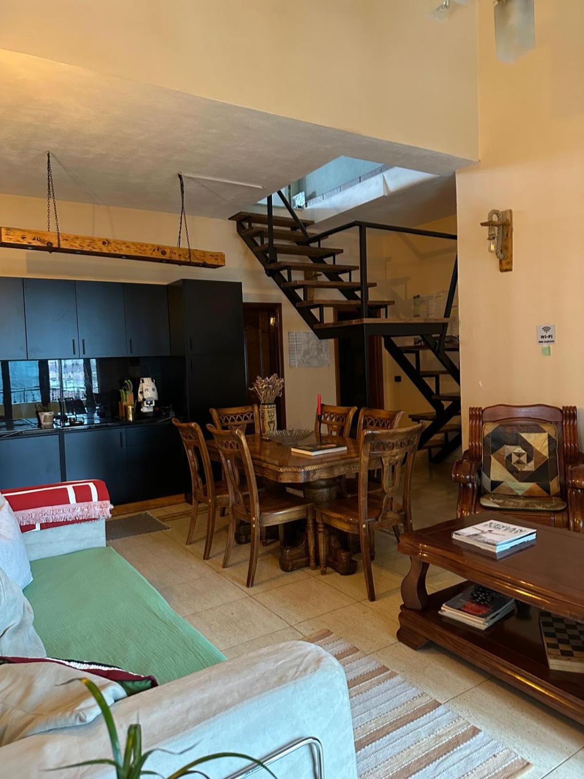 Cozy Big Apartment With Balcony Tirana Exteriör bild