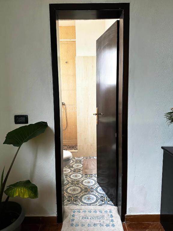 Cozy Big Apartment With Balcony Tirana Exteriör bild