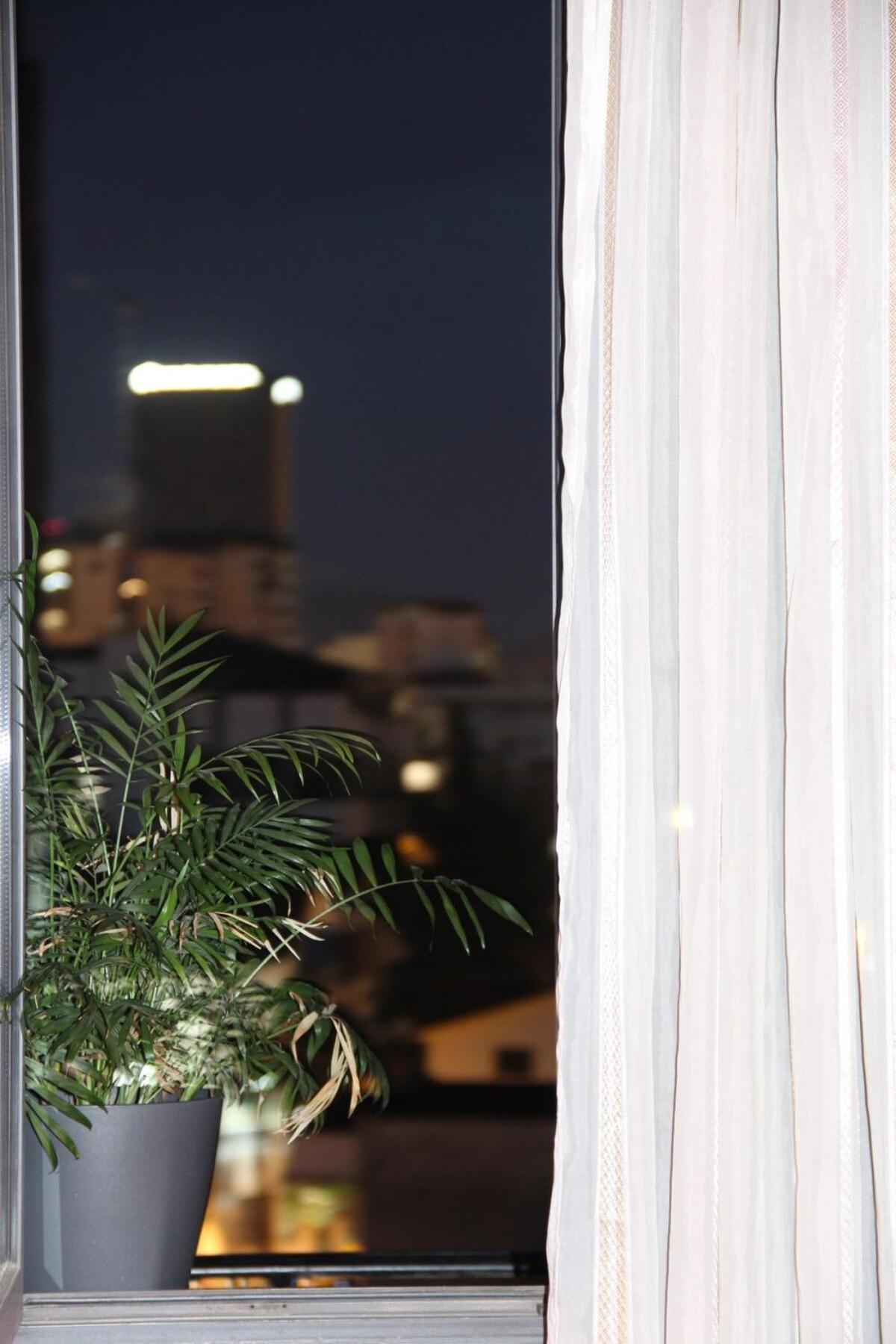 Cozy Big Apartment With Balcony Tirana Exteriör bild