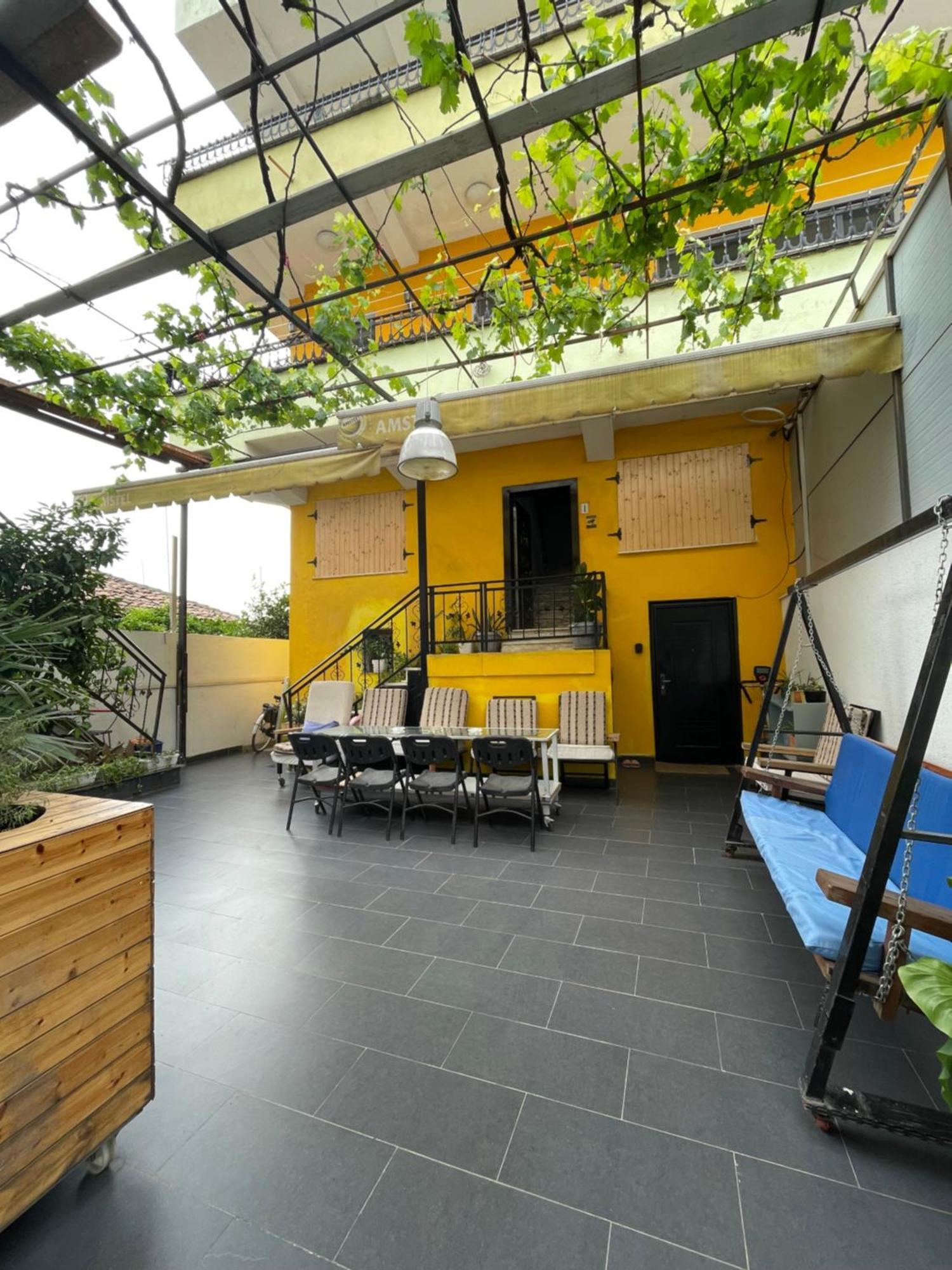 Cozy Big Apartment With Balcony Tirana Exteriör bild
